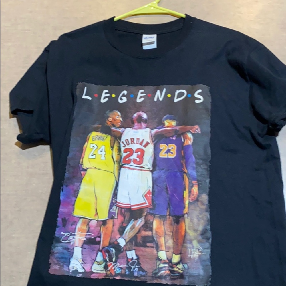 Legends tee